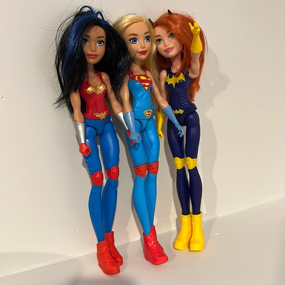 Lot of DC  supergirl batgirl Wonder Woman dolls figures